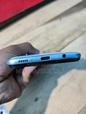Samsung Galaxy A50 64 GB White