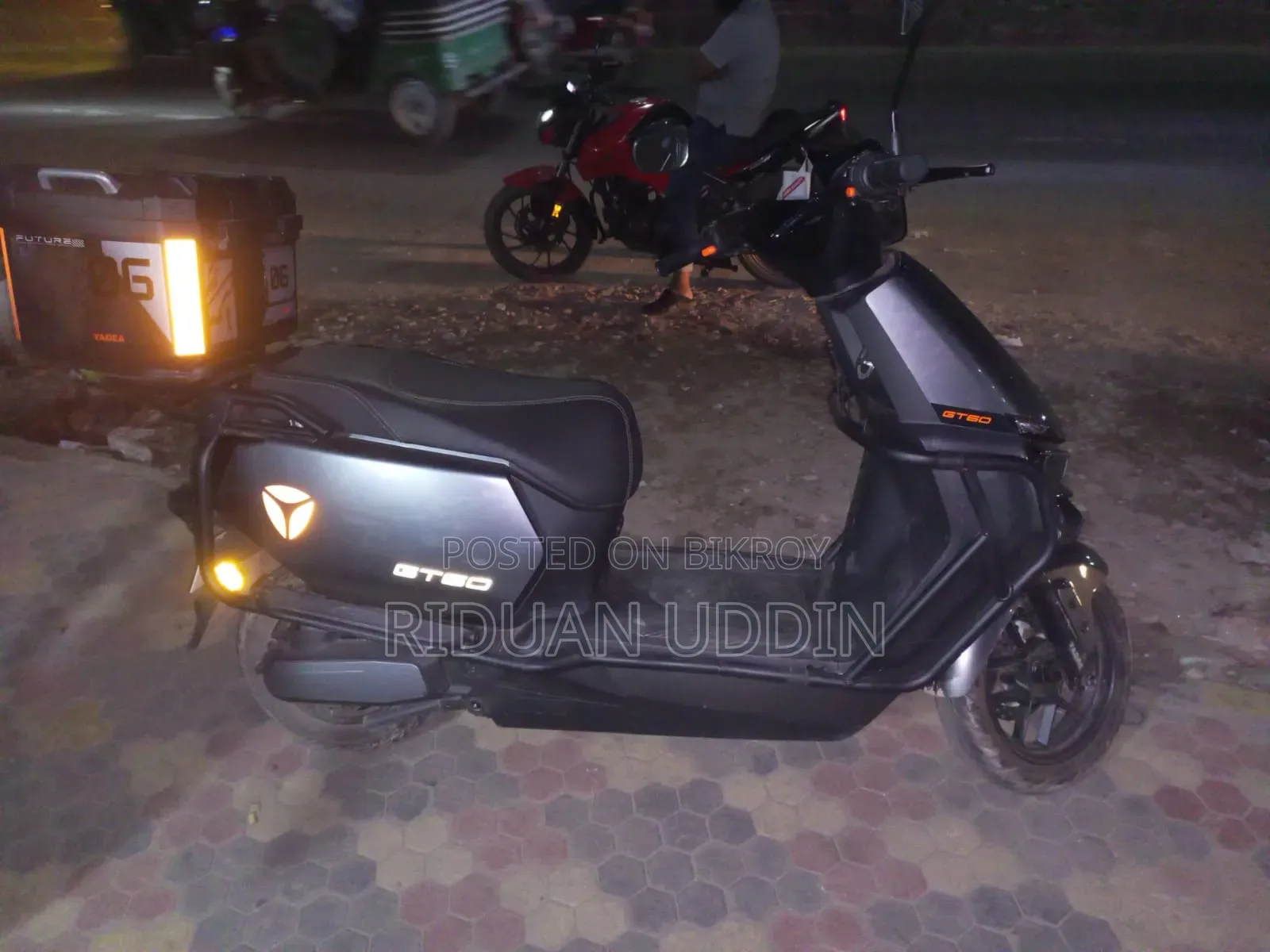 Yadea GT60 2026 Silver