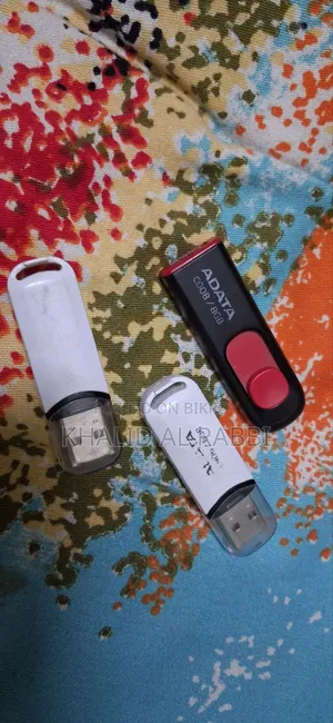 এডডাটা ৮জিবি পেনড্রাইভ