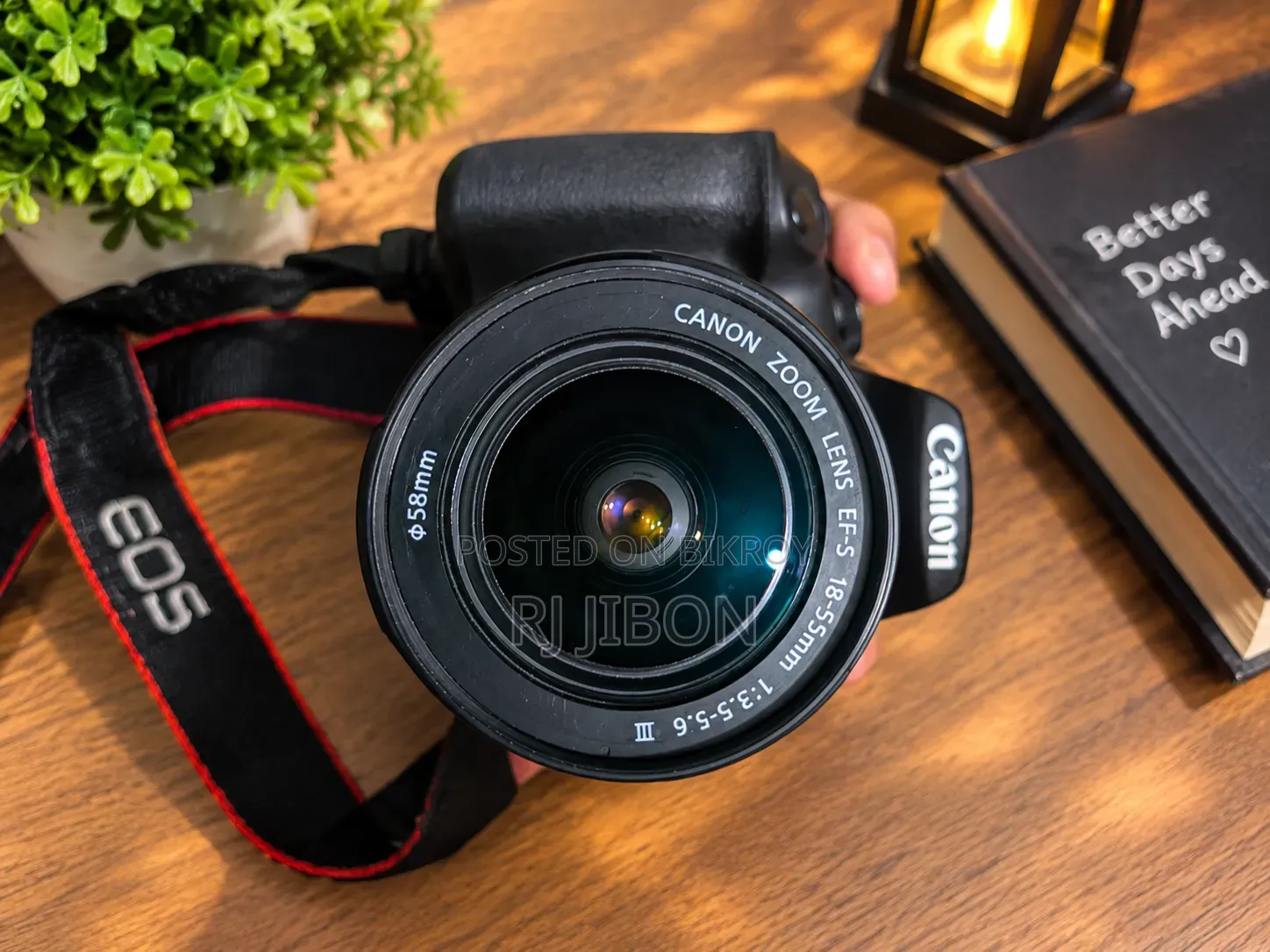 Canon D2000