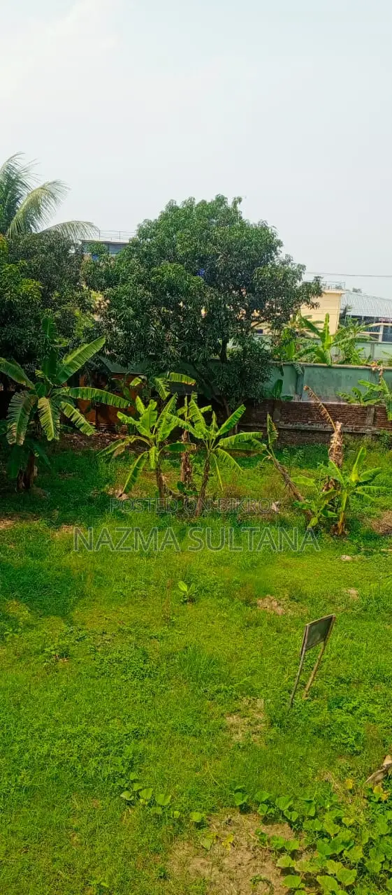10 Katha Land with House in the Developing Industrial Area of Gazipur