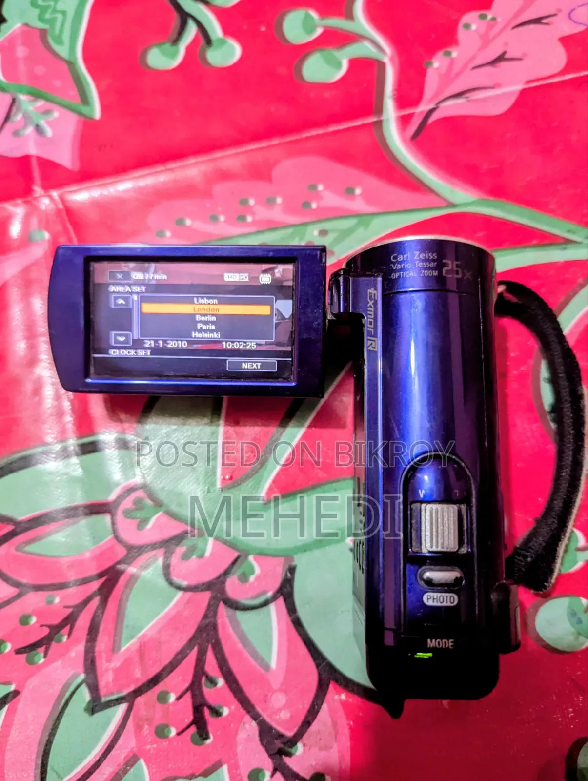 Original Sony Handycam HDR-CX150E (With Original Box & Charger)