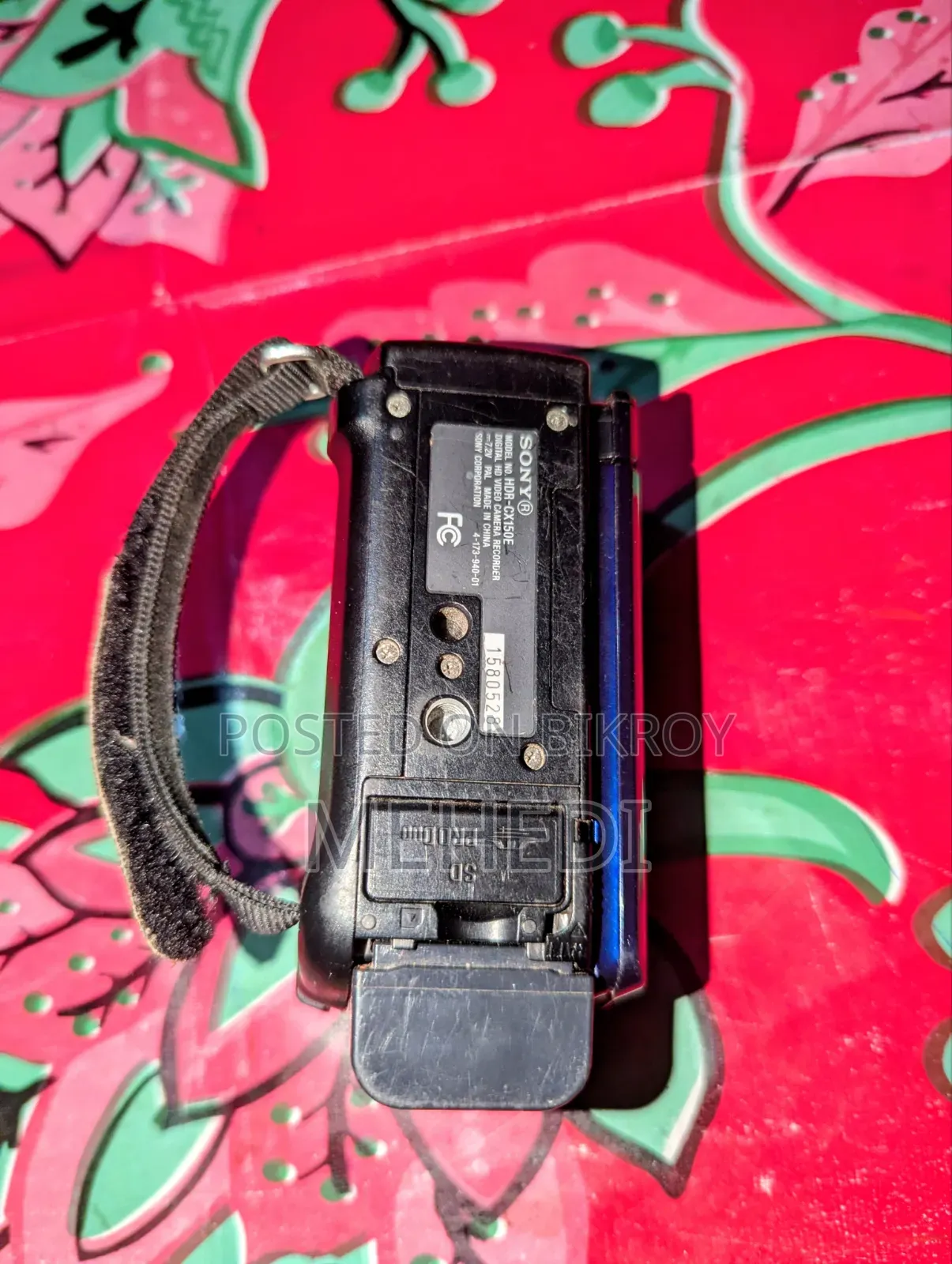 Original Sony Handycam HDR-CX150E (With Original Box & Charger)