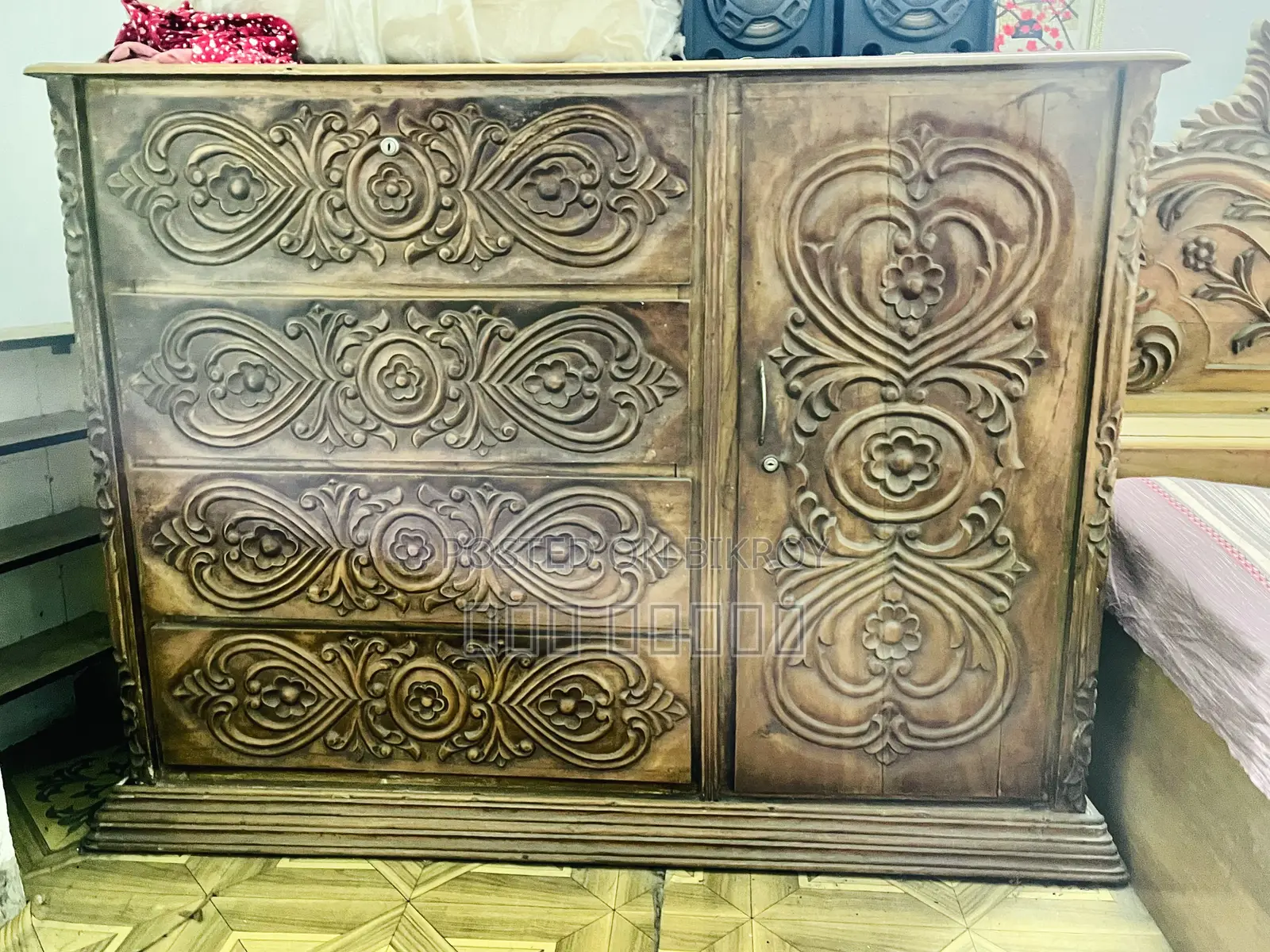 কড়ই কাঠের খাট ও ওয়ারড্রপ 