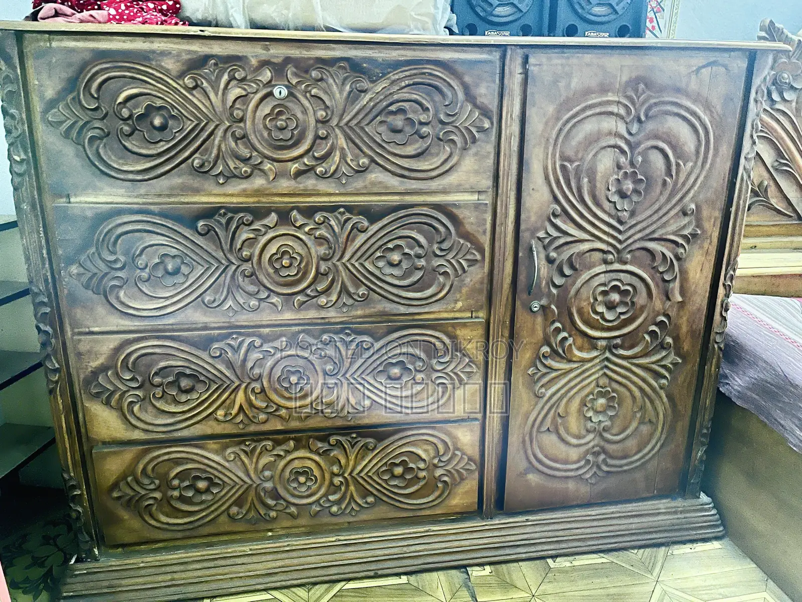 কড়ই কাঠের খাট ও ওয়ারড্রপ 
