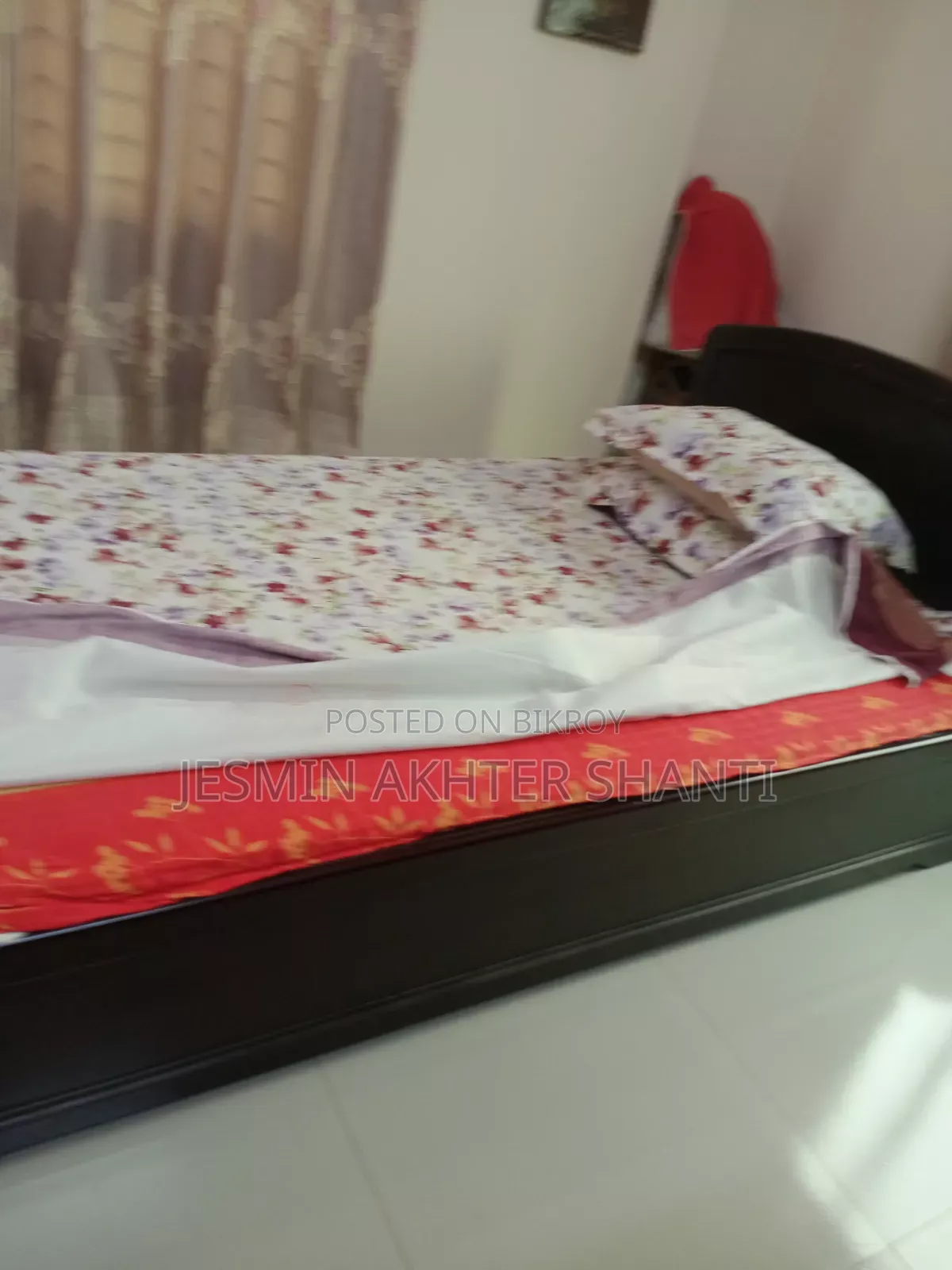 Semi Double Bed