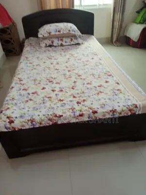 Semi Double Bed
