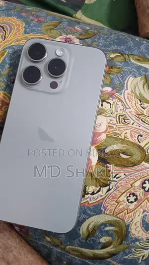 অ্যাপল আইফোন ১৫ প্রো ১২৮ জিবি সিলভার