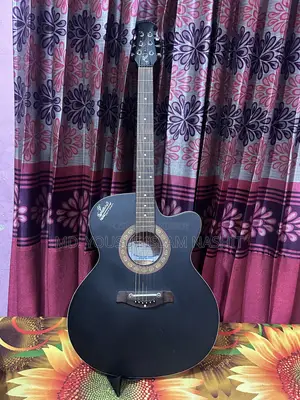 Signature Guitar Black
