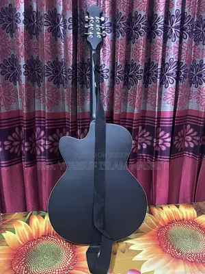 Signature Guitar Black