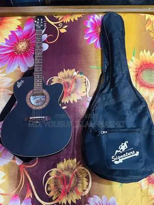 Signature Guitar Black