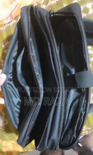 অফিস ব্যাগ