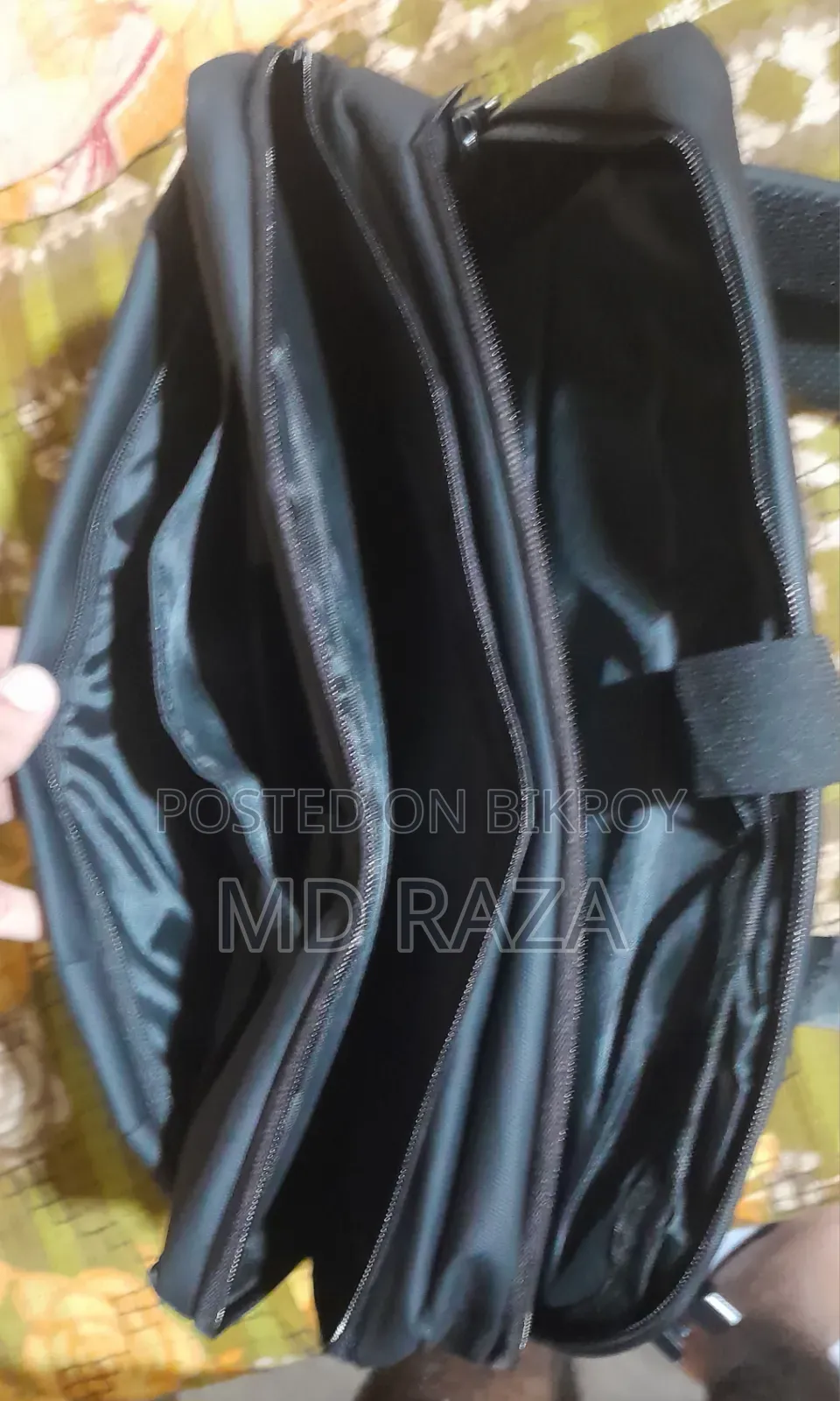 অফিস ব্যাগ