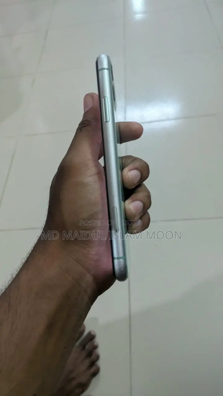 Apple iPhone 11 64 GB