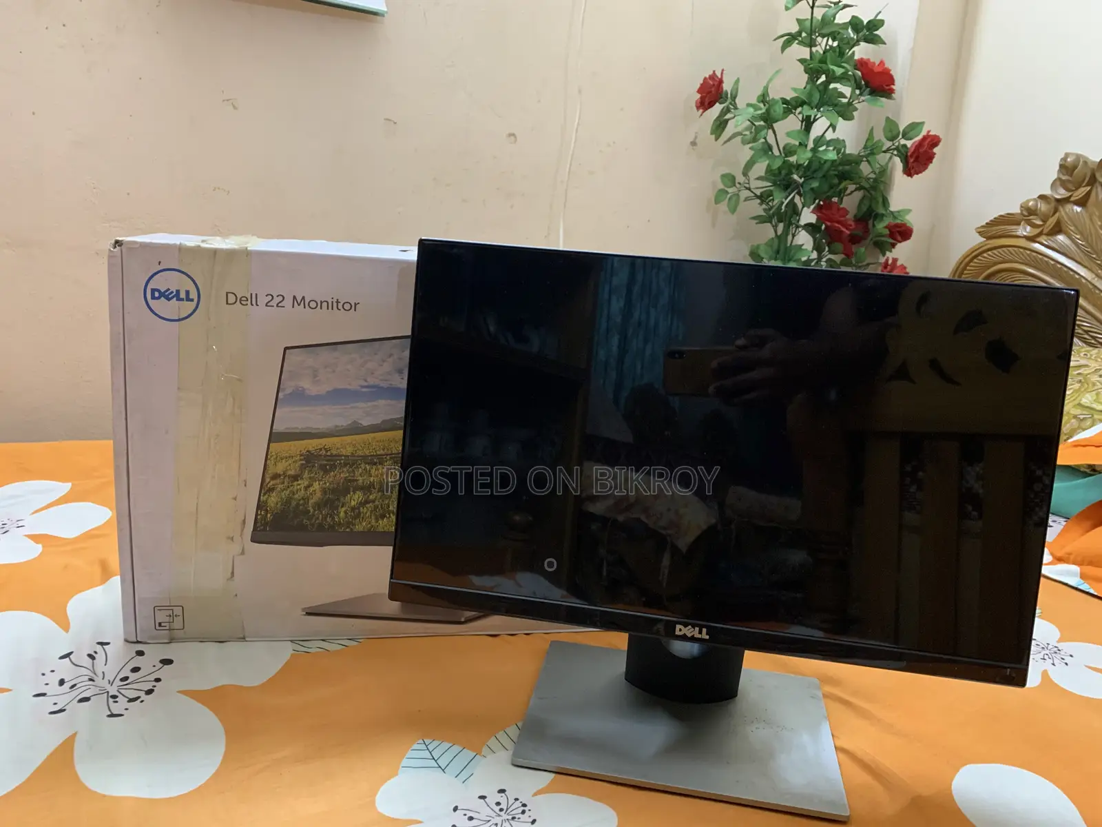Dell 22 Inch Borderless Monitor