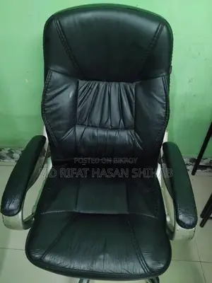: জরুরি ভিত্তিতে অফিস/ভিজিটর চেয়ার বিক্রি করা হবে! সম্পূর্ণ ভালো অ