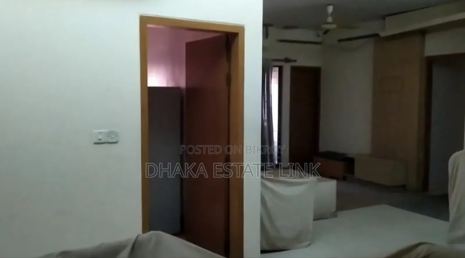বারিধারায় ৩ বেডরুমের অ্যাপার্টমেন্ট বিক্রির জন্য