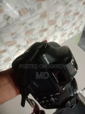 DSLR Camera