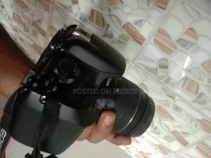 DSLR Camera