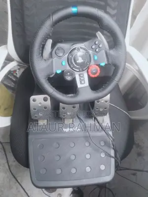 Logitech G29 Driving Force Racing Wheel