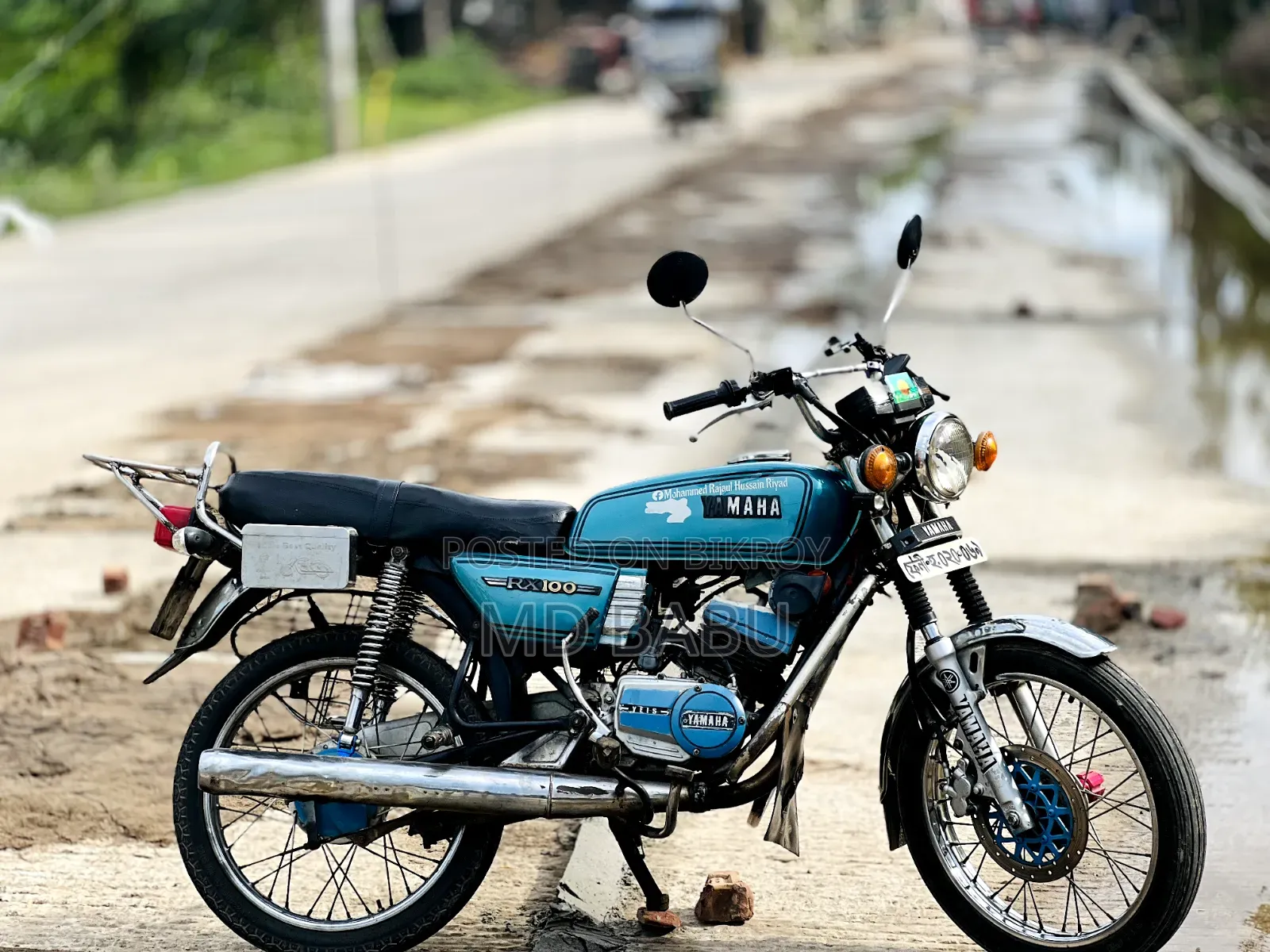 Yamaha 2010 Blue