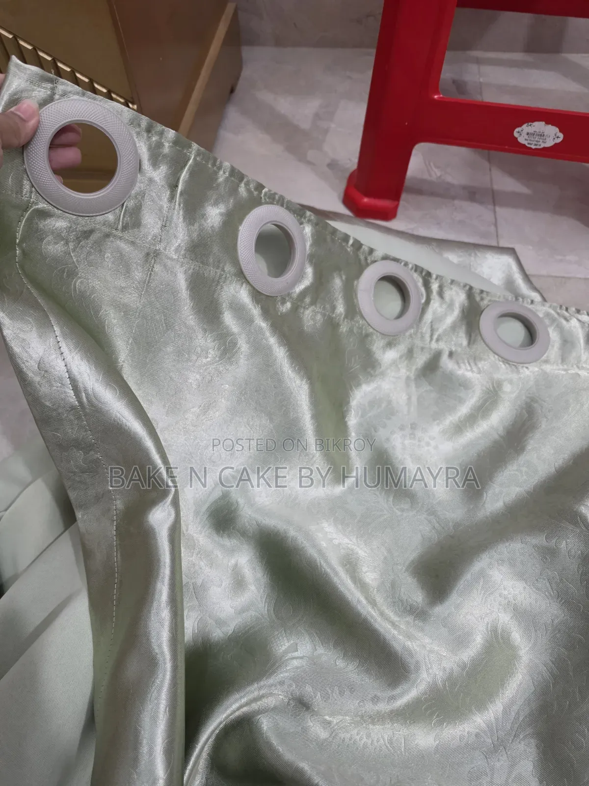 পর্দা দুই পিস বিক্রি করা হবে