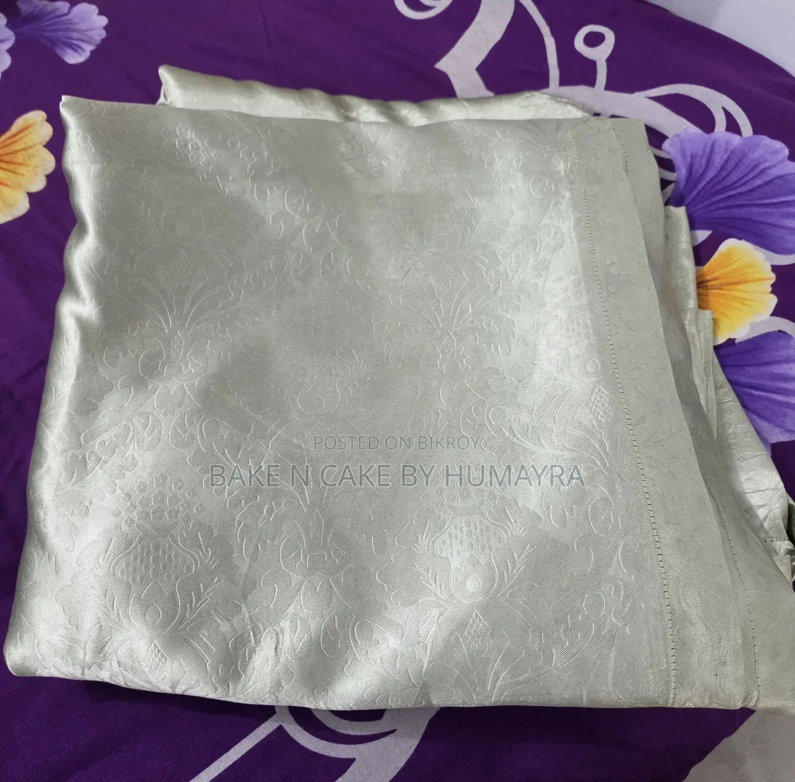 পর্দা দুই পিস বিক্রি করা হবে