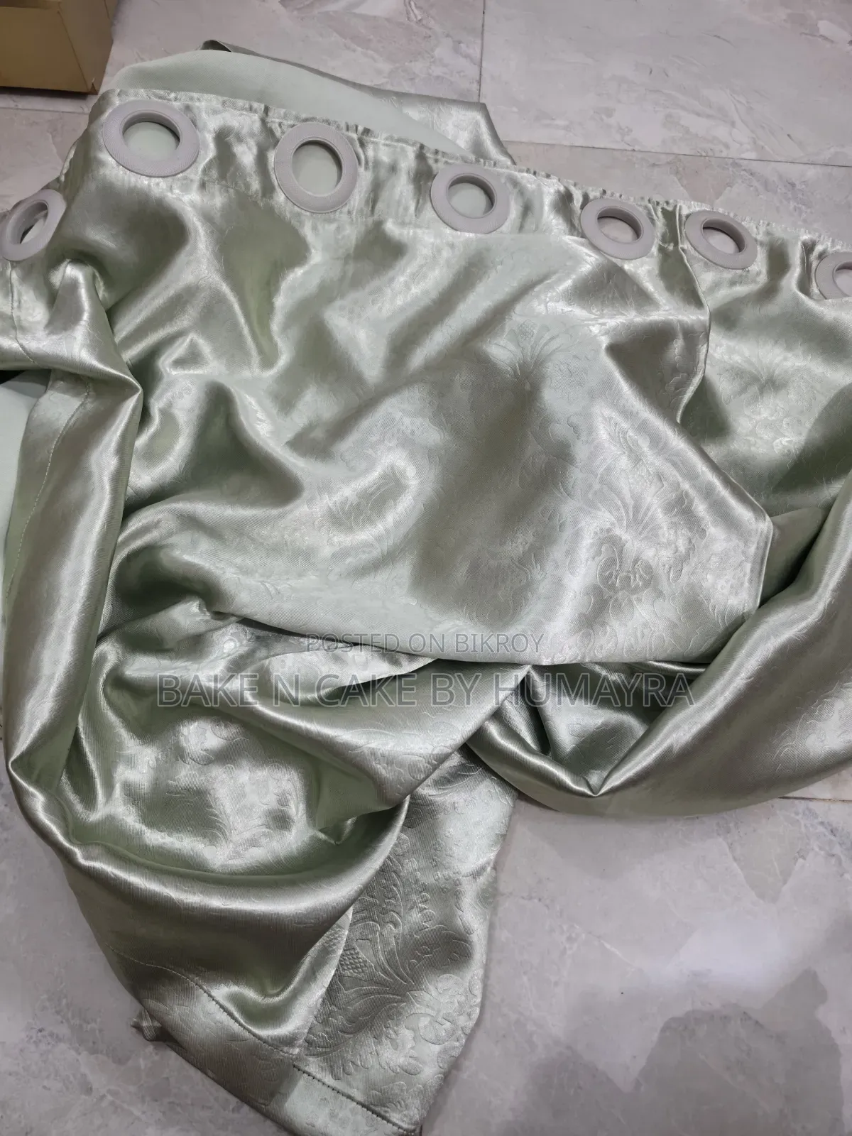 পর্দা দুই পিস বিক্রি করা হবে
