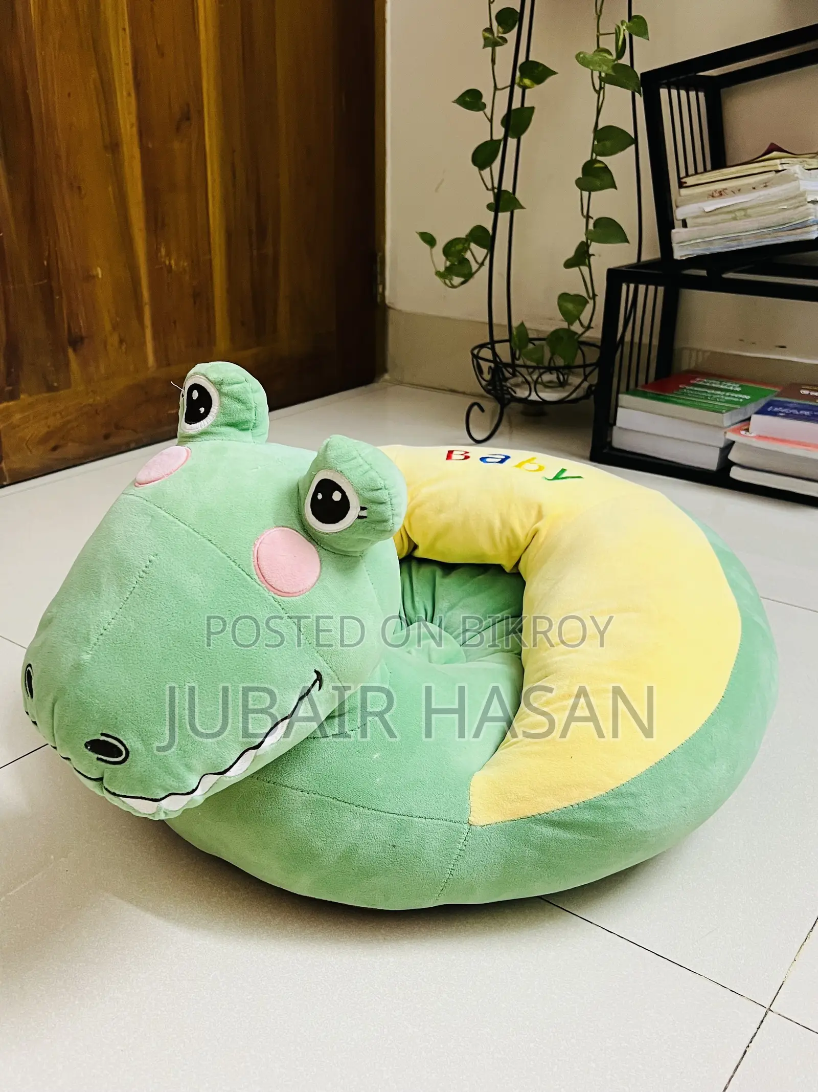 Plush Crocodile Baby Support and Learning-to-Sit Sofa