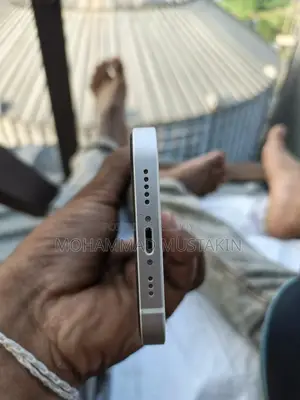 অ্যাপল আইফোন ১২ ১২৮ জিবি সাদা