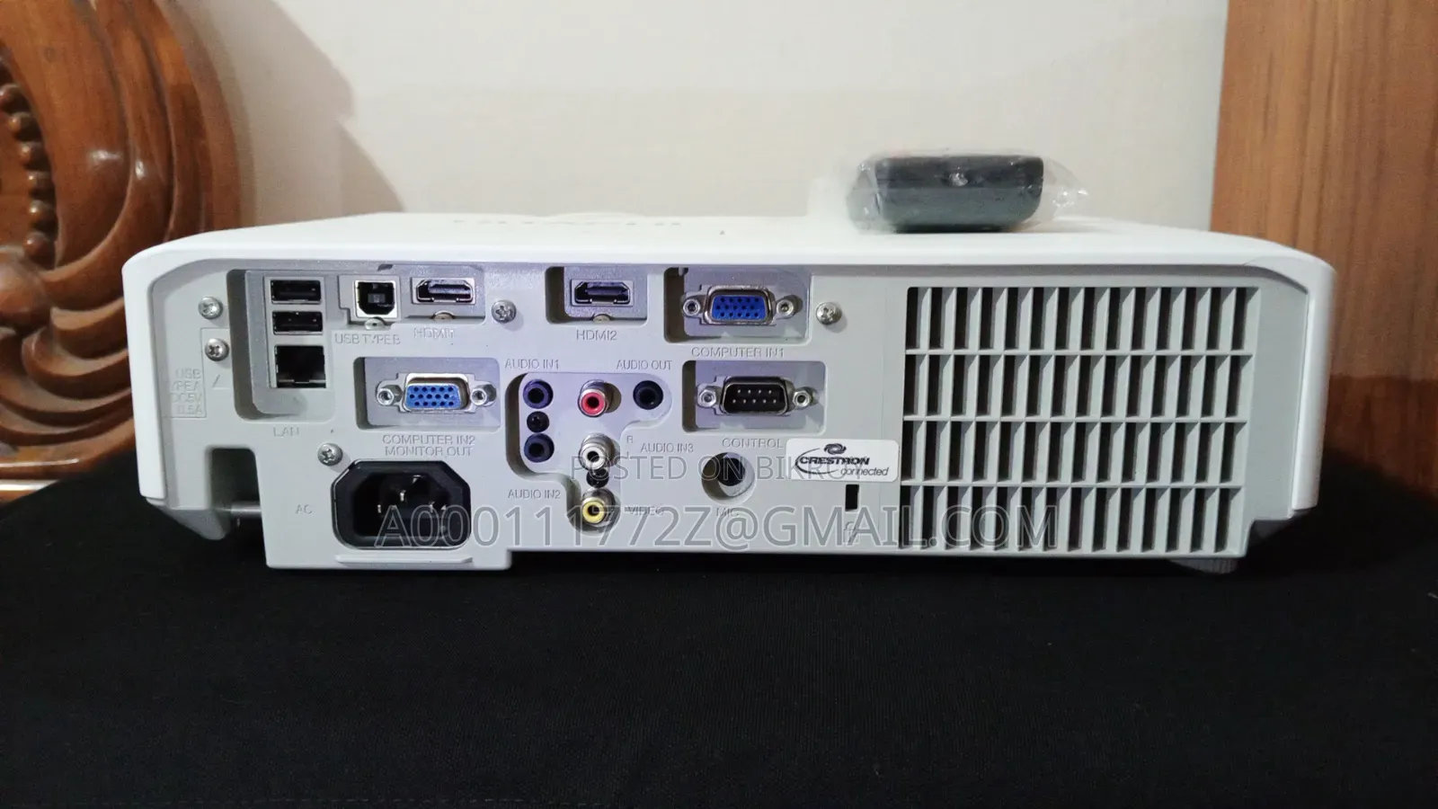 HITACHI CP-X4041WN 4200 ANSI LUMENS Projector Made in Japan