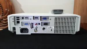 HITACHI CP-X4041WN 4200 ANSI LUMENS Projector Made in Japan