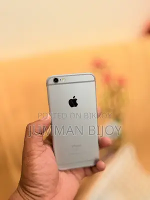 Apple iPhone 6s 32 GB Silver