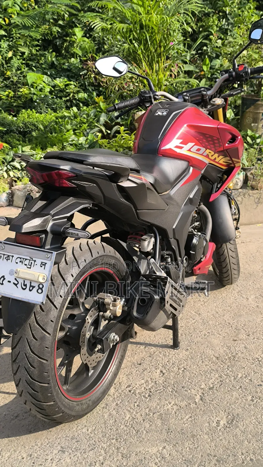 Honda Hornet 2.0 2024 Red