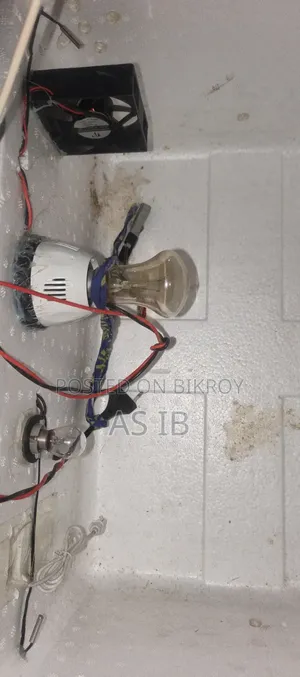 Incubator Machine
