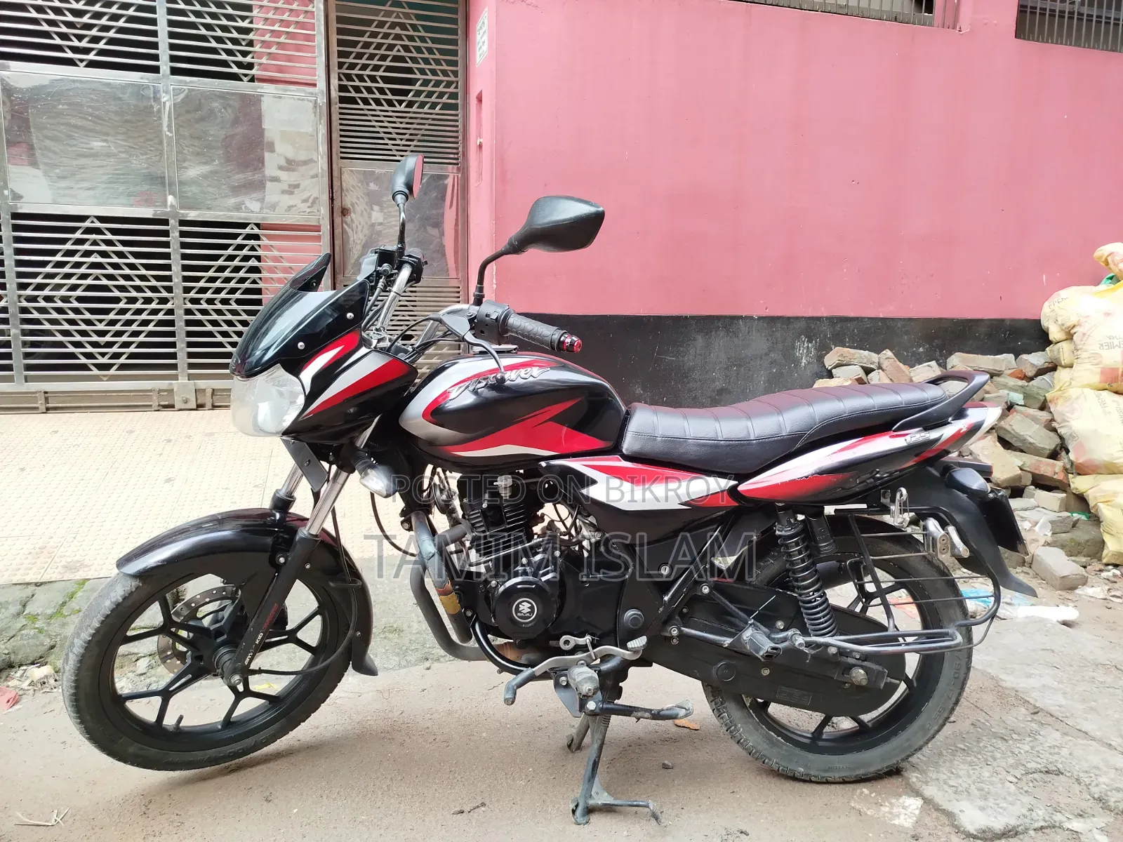 Bajaj Discover 125 2022 Black