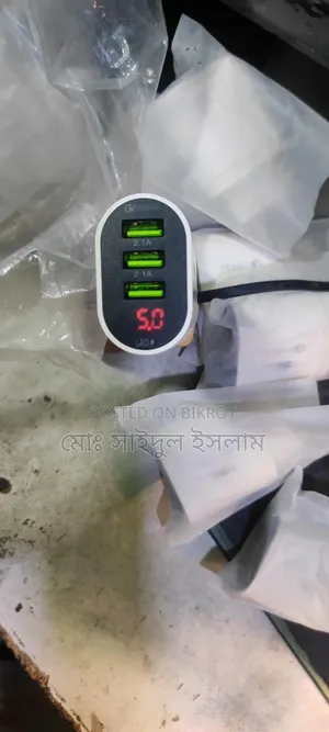 Charger with Very Good Quality Display