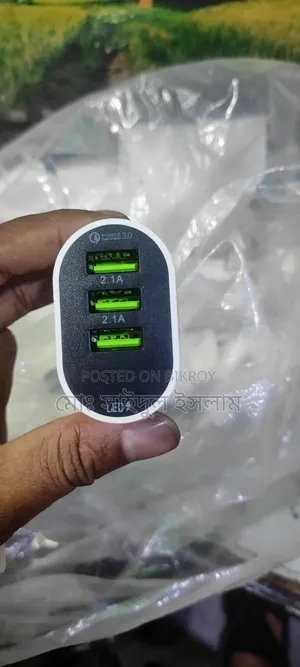 Charger with Very Good Quality Display