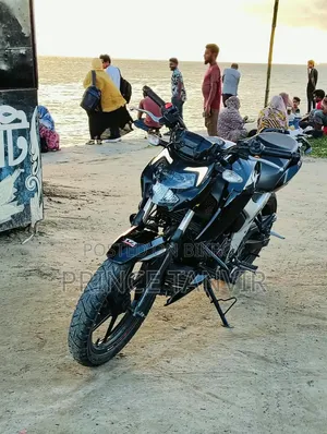 টিভিএস অ্যাপাচি ১৬০ ৪ভি ২০২২ কালো