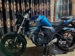 ইয়ামাহা এফজেডএস ভি২ ২০২৩