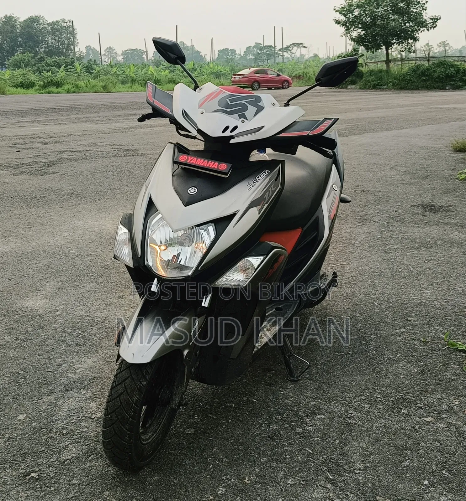 ইয়ামাহা ২০২১ গ্রে