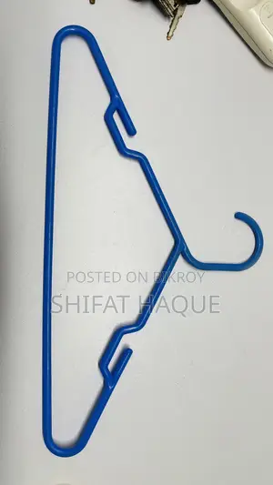 কাপড় ঝোলানোর হ্যাঙ্গার