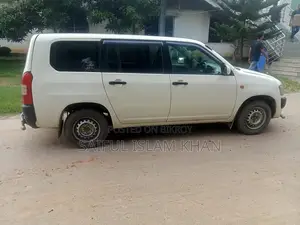 টয়োটা প্রোবক্স ২০০৫ হোয়াইট