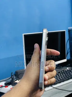 অ্যাপল আইফোন ১৬ প্রো ১২৮ জিবি সিলভার