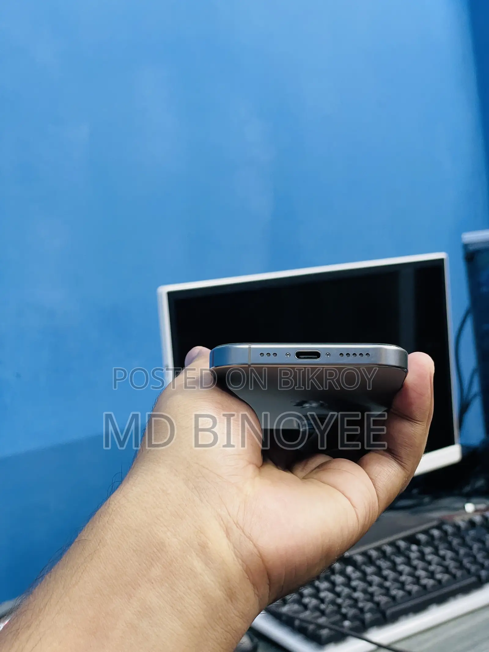 অ্যাপল আইফোন ১৬ প্রো ১২৮ জিবি সিলভার