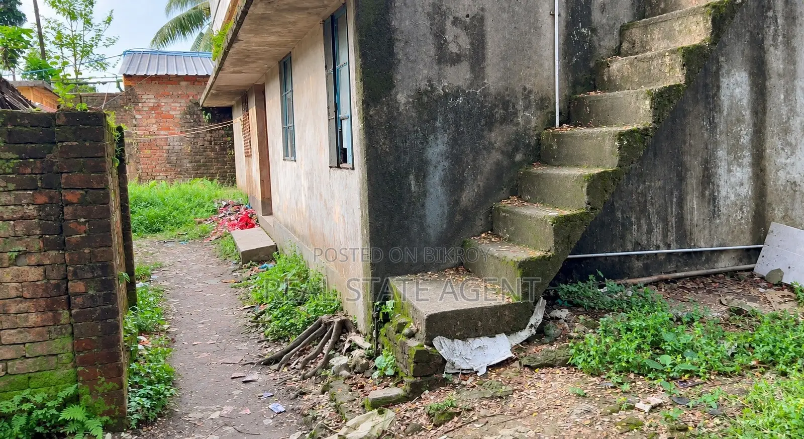 ২ গন্ডা ১ কড়া খালি জায়গা বিক্রি করা হবে। ময়ূরী ক্লাবের আশেপাশে