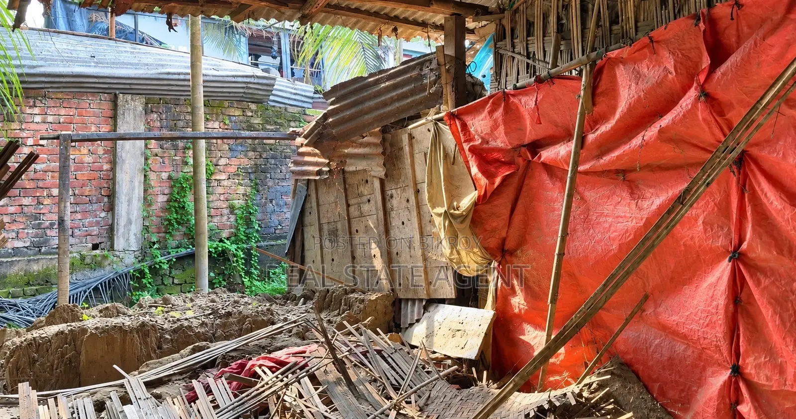 ২ গন্ডা ১ কড়া খালি জায়গা বিক্রি করা হবে। ময়ূরী ক্লাবের আশেপাশে
