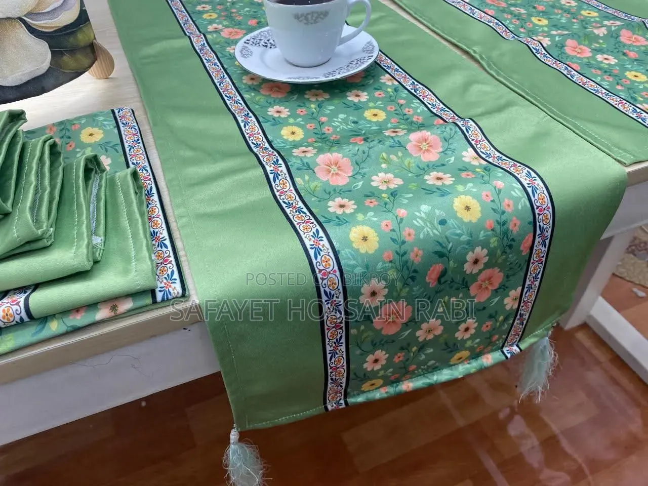 টেবিল রানার