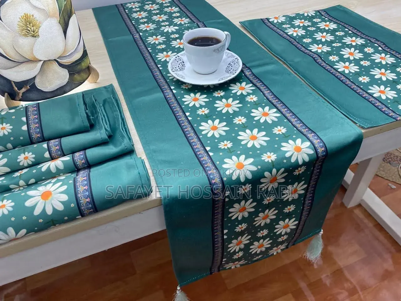 টেবিল রানার