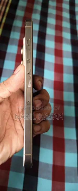 অ্যাপল আইফোন ১৬ প্রো ম্যাক্স ২৫৬ জিবি গোল্ড